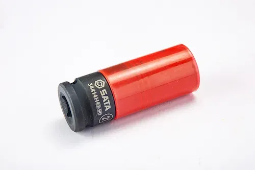 34414H SATA Головка торцевая 1/2" 6 граней высокая на 21 мм тонкостенная с платиковой защитой